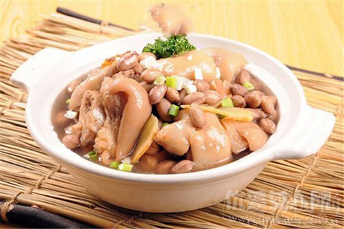 五大丰胸食谱让你变身大胸妹！