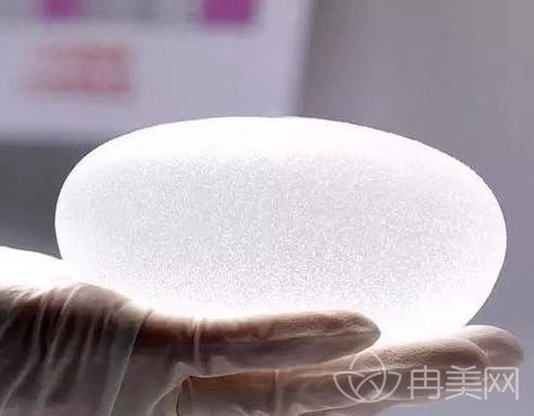 隆胸*吗？隆胸会不会影响哺乳？