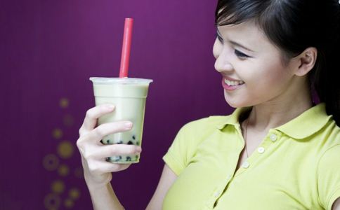 6个最奏效的丰胸方法 3个按摩手法不容错过