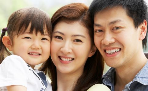 按摩保养丰胸法打造坚挺胸部